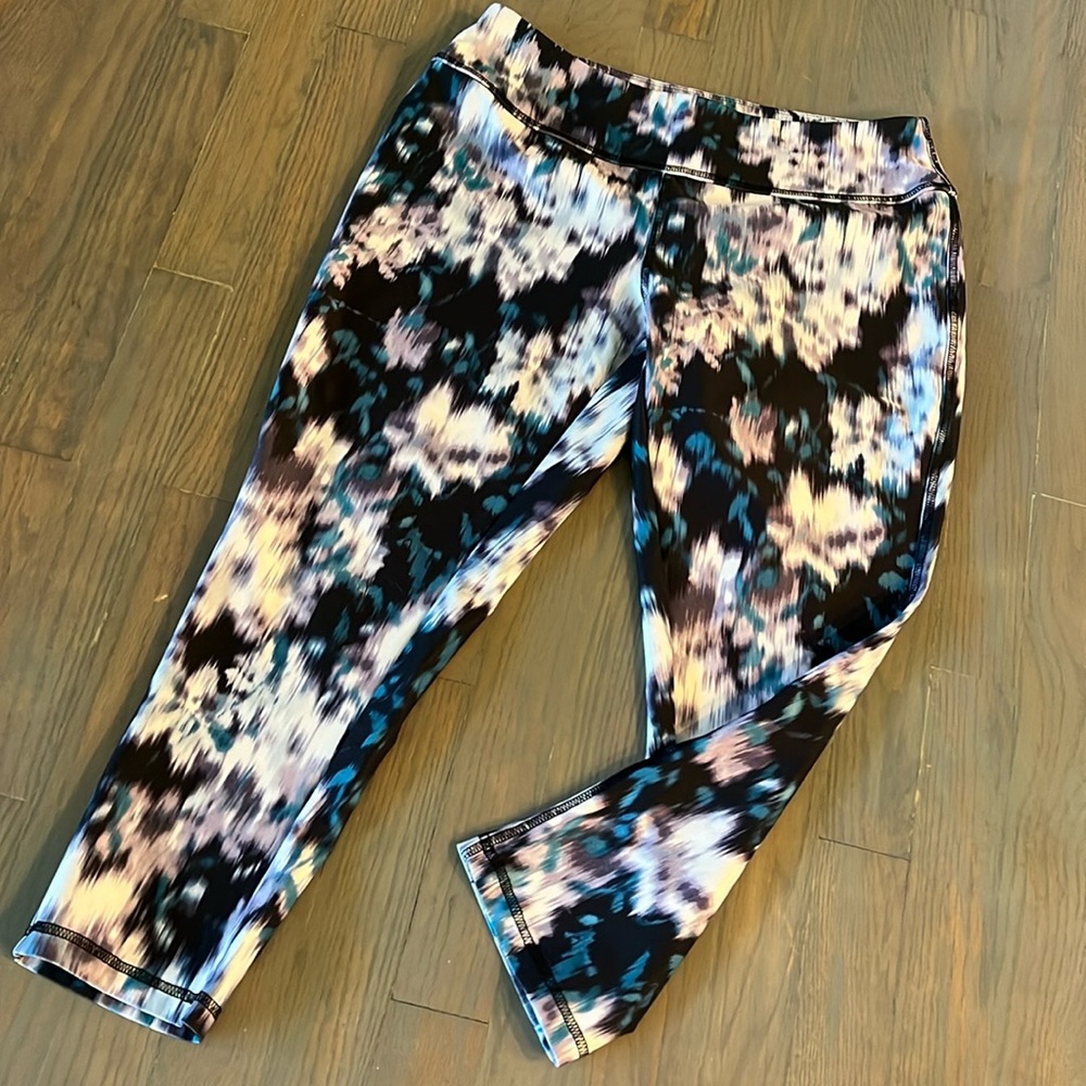 Vera Wang Yoga Pants size medium